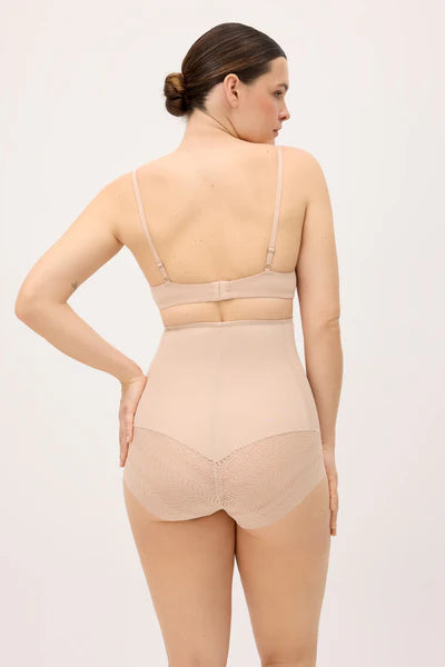 Cueca Alta Redutora com Renda Ysabel Mora, Compressão Média