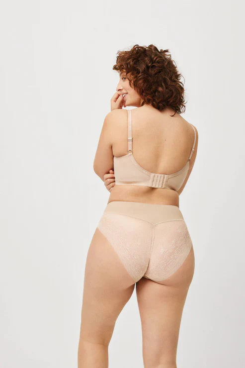 Ysabel Mora Lace-Reducing Underwear