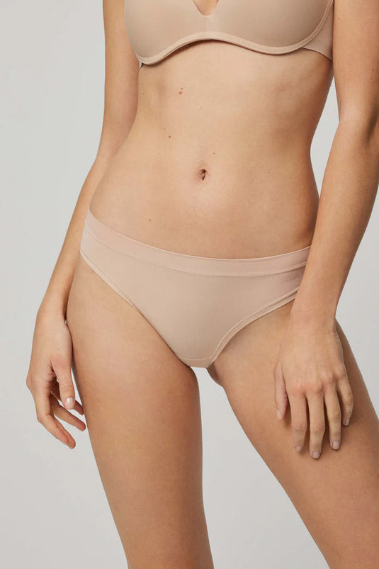 Ysabel Mora Maxi High Waist Briefs