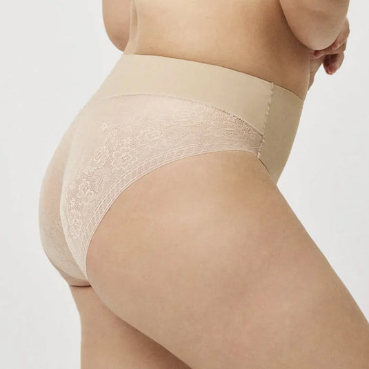 Ysabel Mora Lace-Reducing Underwear