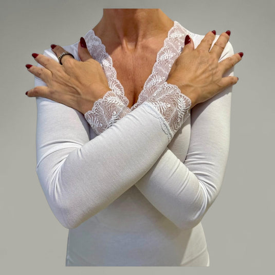 Camisola de Manga Comprida com Decote em Renda